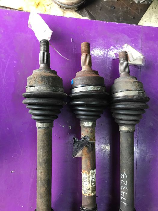 Полуось піввісь привод привід Peugeot 307 \Citroen C4 Berlingo 1.6 2.0