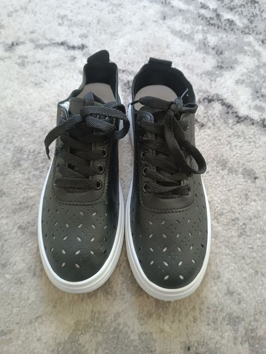 Кросівки, кеди 38 розміру устілка 24см