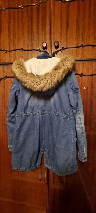 Тепла осіння куртка