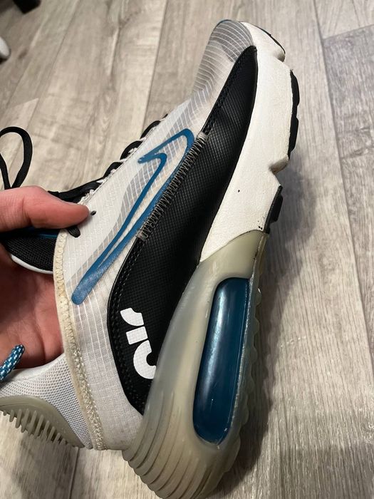 Кросівки унісекс Nike розмір  42.5 устілка 27см в гарному стані