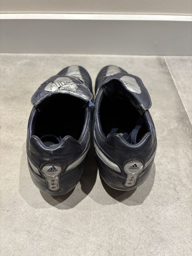 Buty piłkarskie Adidas 44 2/3 korki