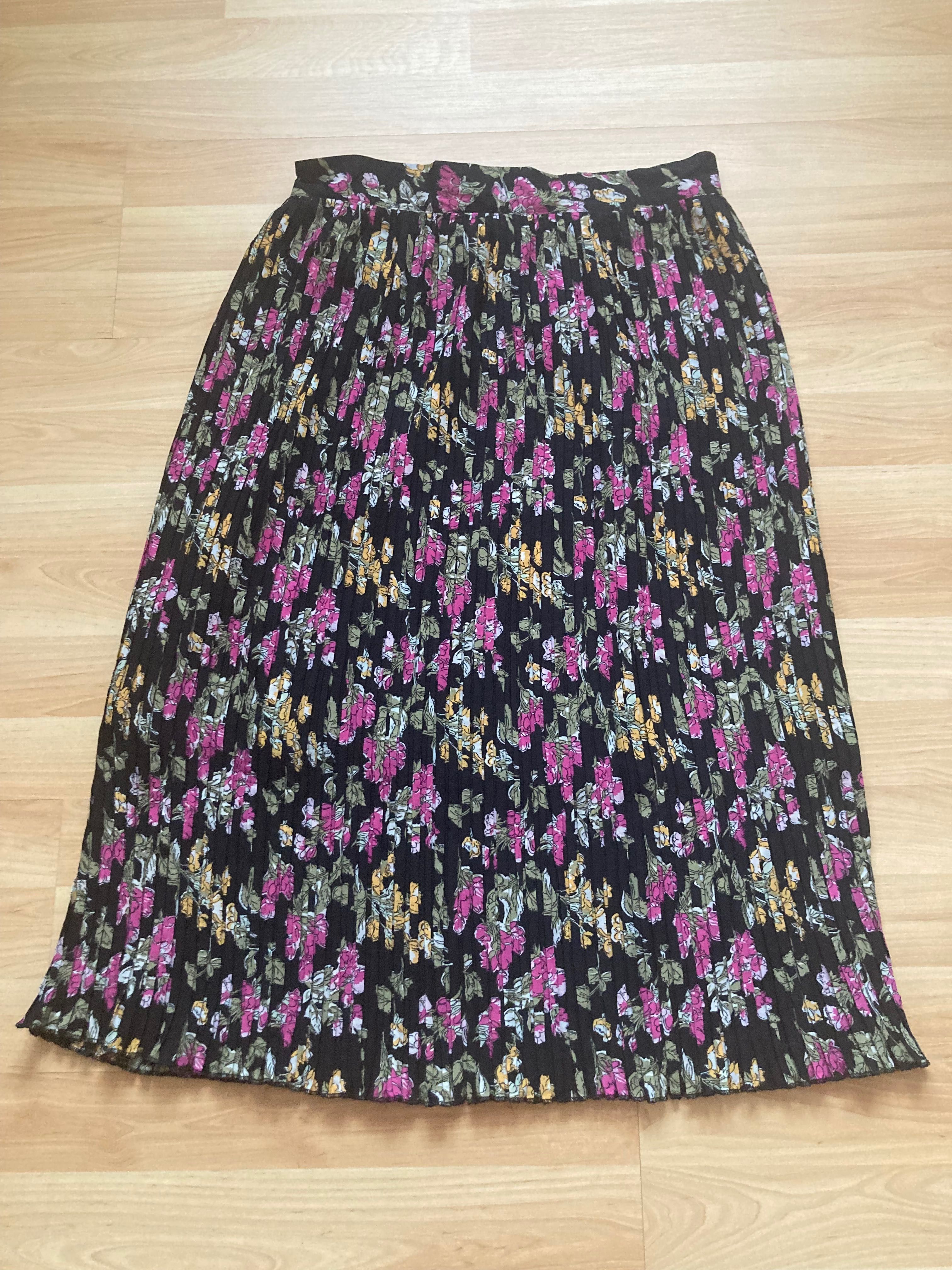 Nowa kolorowa spódnica w kwiaty roz. L