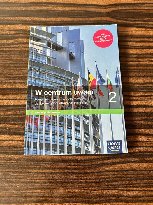 W centrum uwagi 2 podręcznik do wiedzy o społeczeństwie