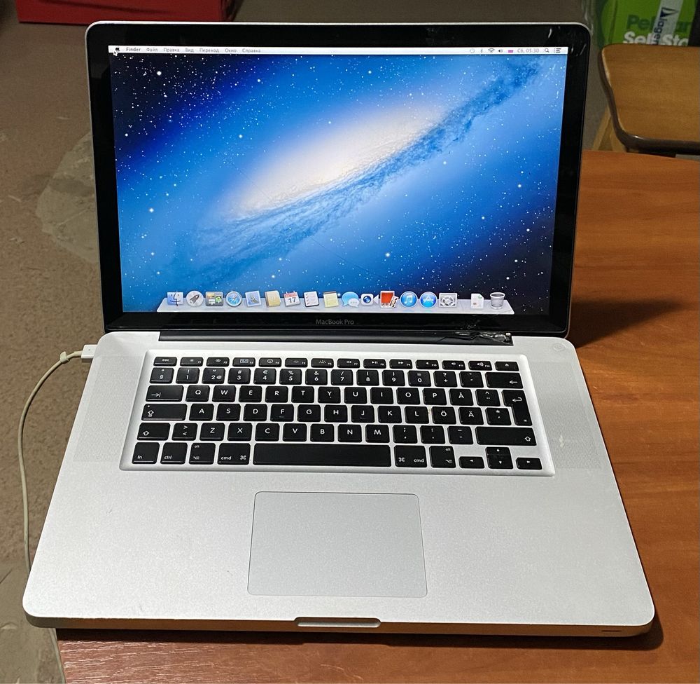 Ноутбук MacBook A1286 15"/ 4GB RAM/320GB HDD/ i5CPU! N2247