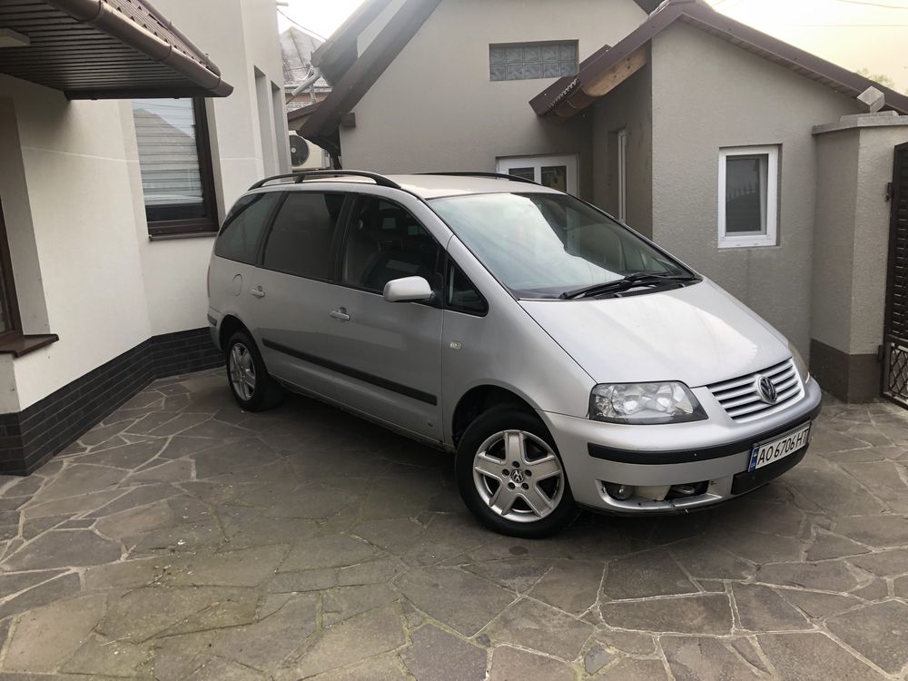 Продам volkswagen sharan 1.9