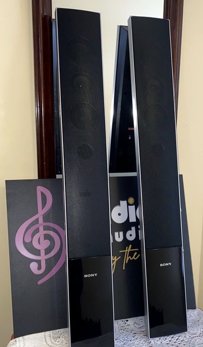 Cztery sztuki głośników kino domowe Sony