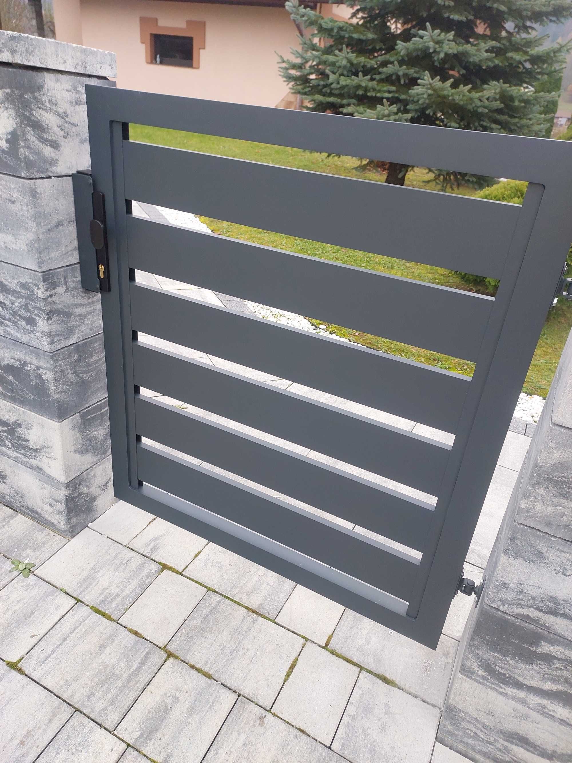 Ogrodzenia panelowe z aluminium