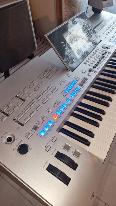 Keyboard Yamaha Tyros 4