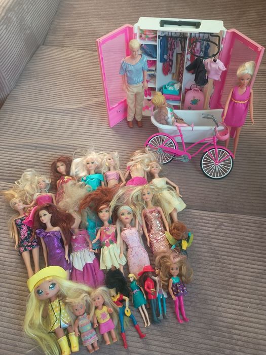 Szafa plus lalki barbie