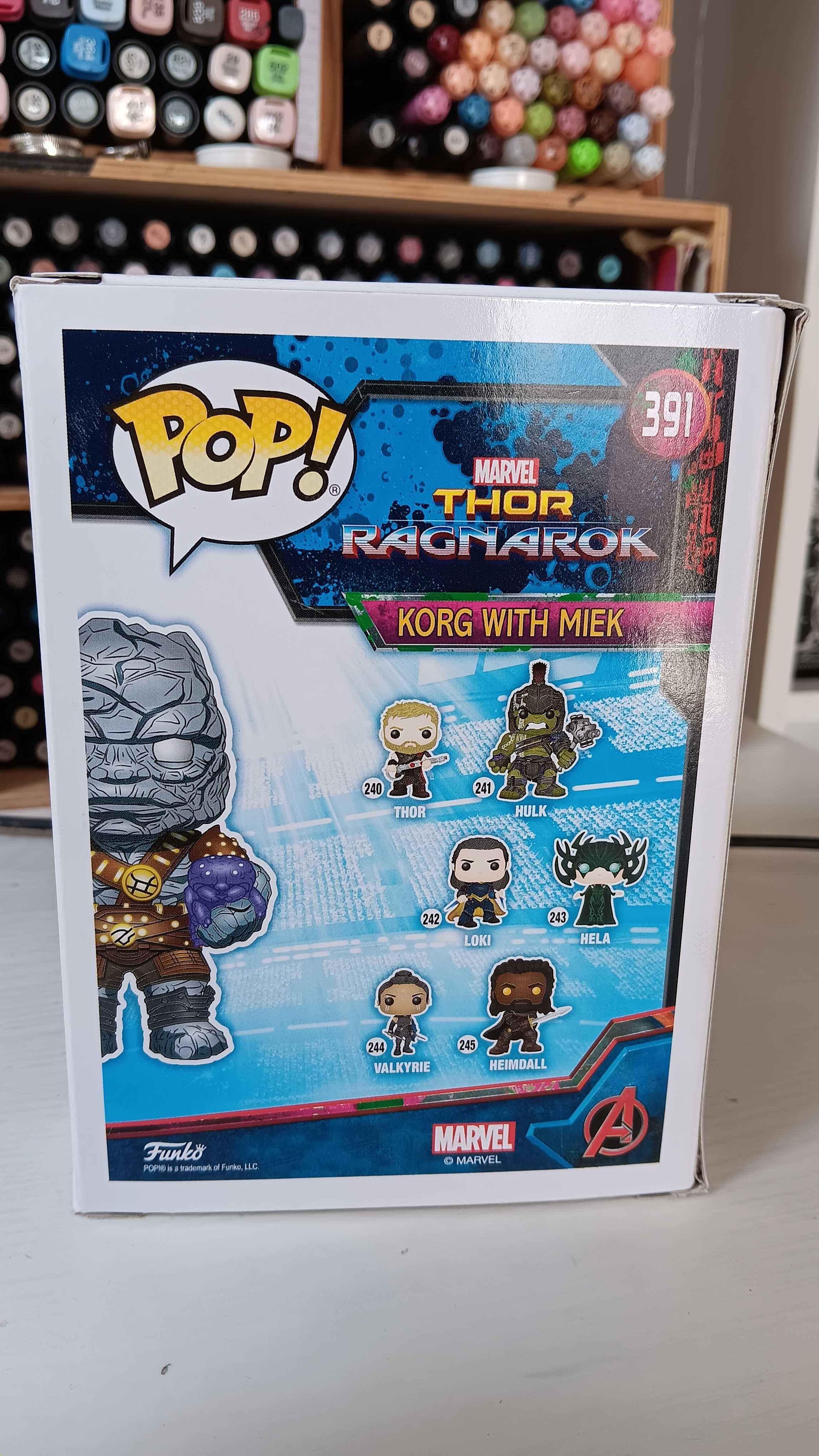 Funko pop thor Ragnarok Korg with Miek