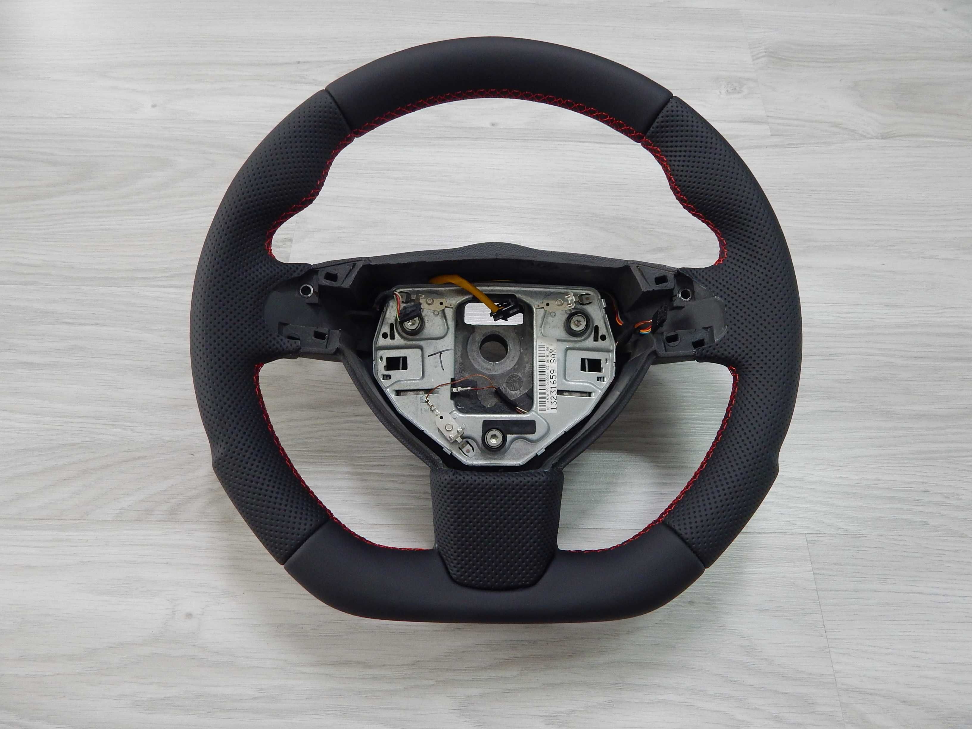 Opel Astra III H GTC Zafira B - kierownica nowa skóra Sport czerw nić