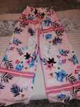 pantalonas em ótimo estado