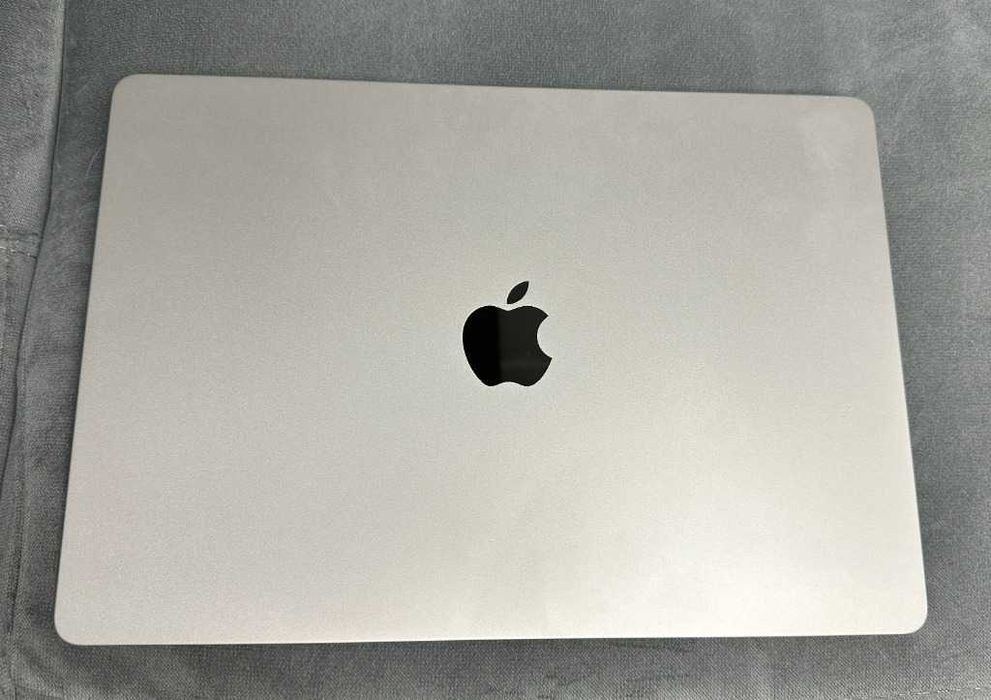 Apple Mackbook Air 15" 8gb/256gb SSD mysz apple gwarancja hub USP-C