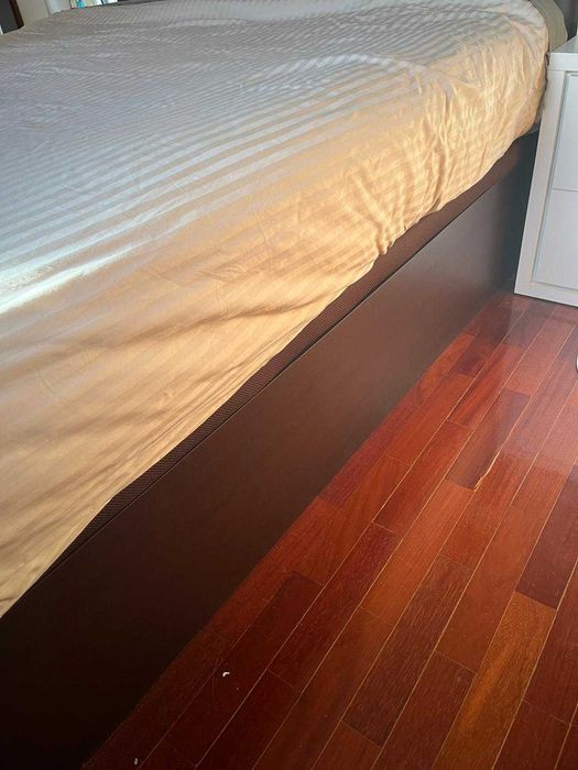 Cama sommier e cabeceira