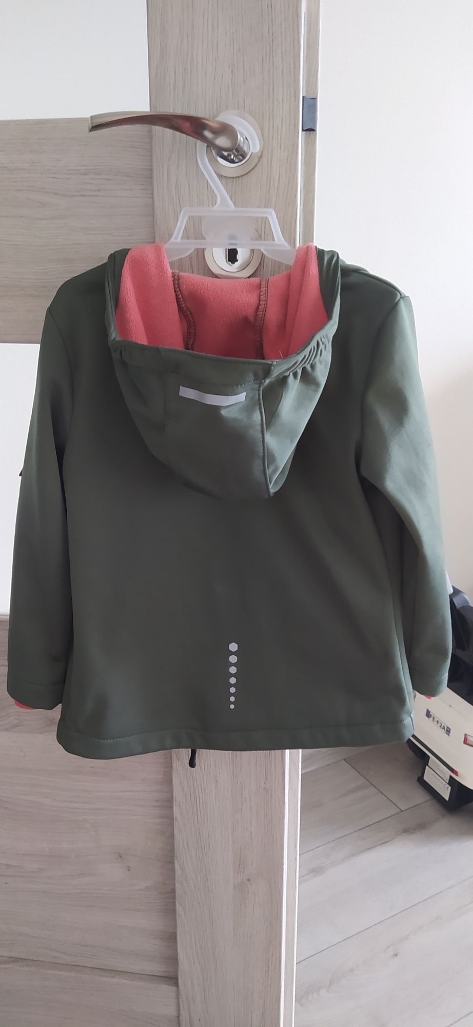 Kurtka soft shell dla dziewczynki r. 98/104 Lupilu