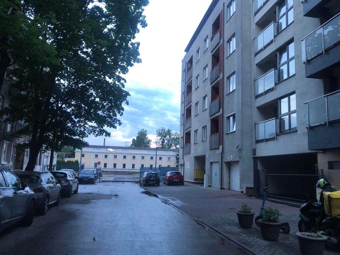Mieszkanie do wynajecia 15 minut do centrum tramwajem, jednopokojowe