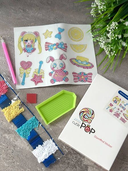 Алмазні стікери для декорування різних поверхонь Diamond Stickers