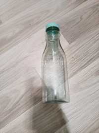 Plastikowa butelka do picia