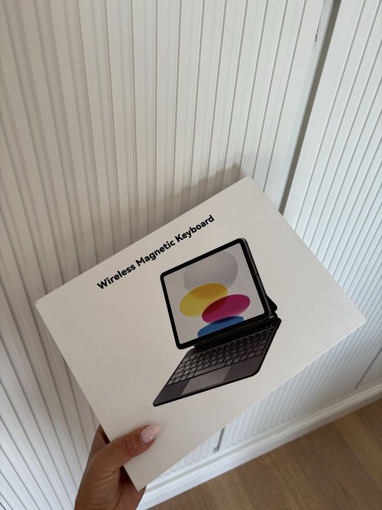 чехол клавиатура wireless magnetic keyboard для iPad