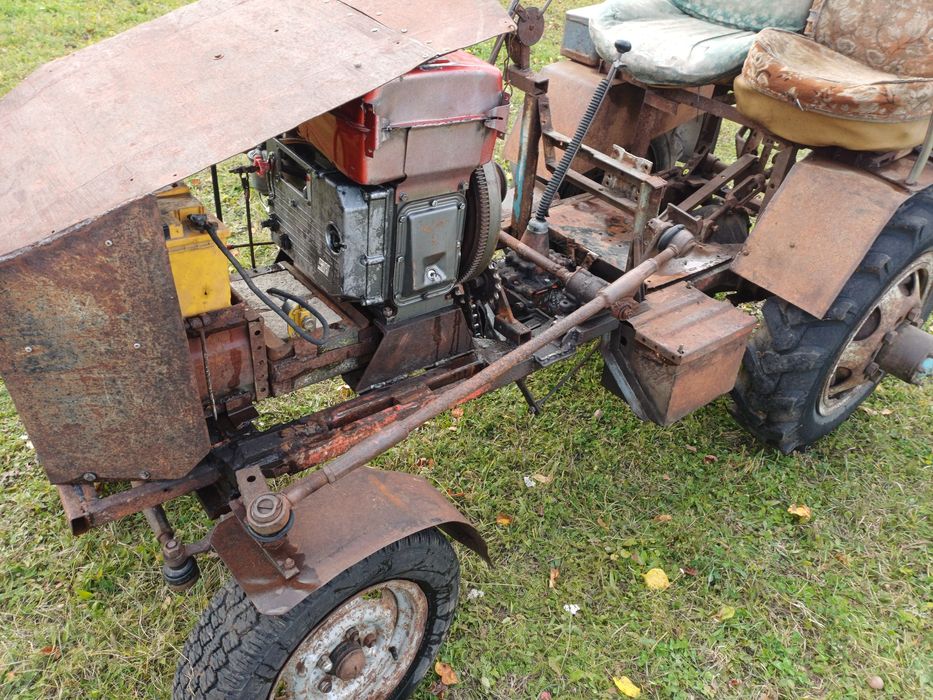 Саморобний трактор ZUBR 18к.с