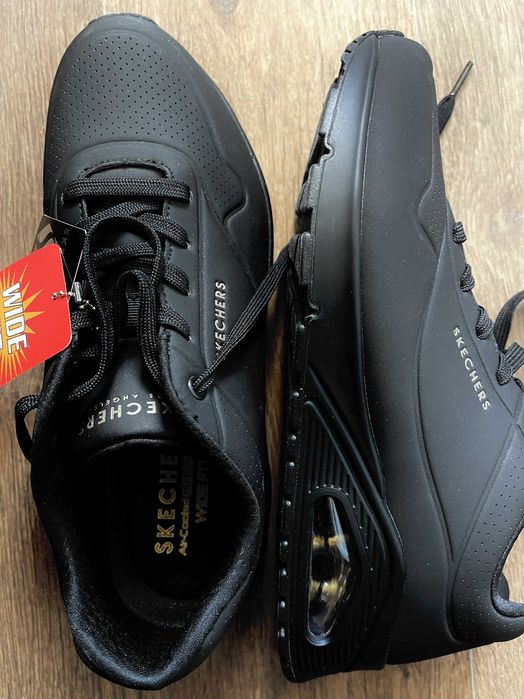 Skechers. підійде на широку ногу