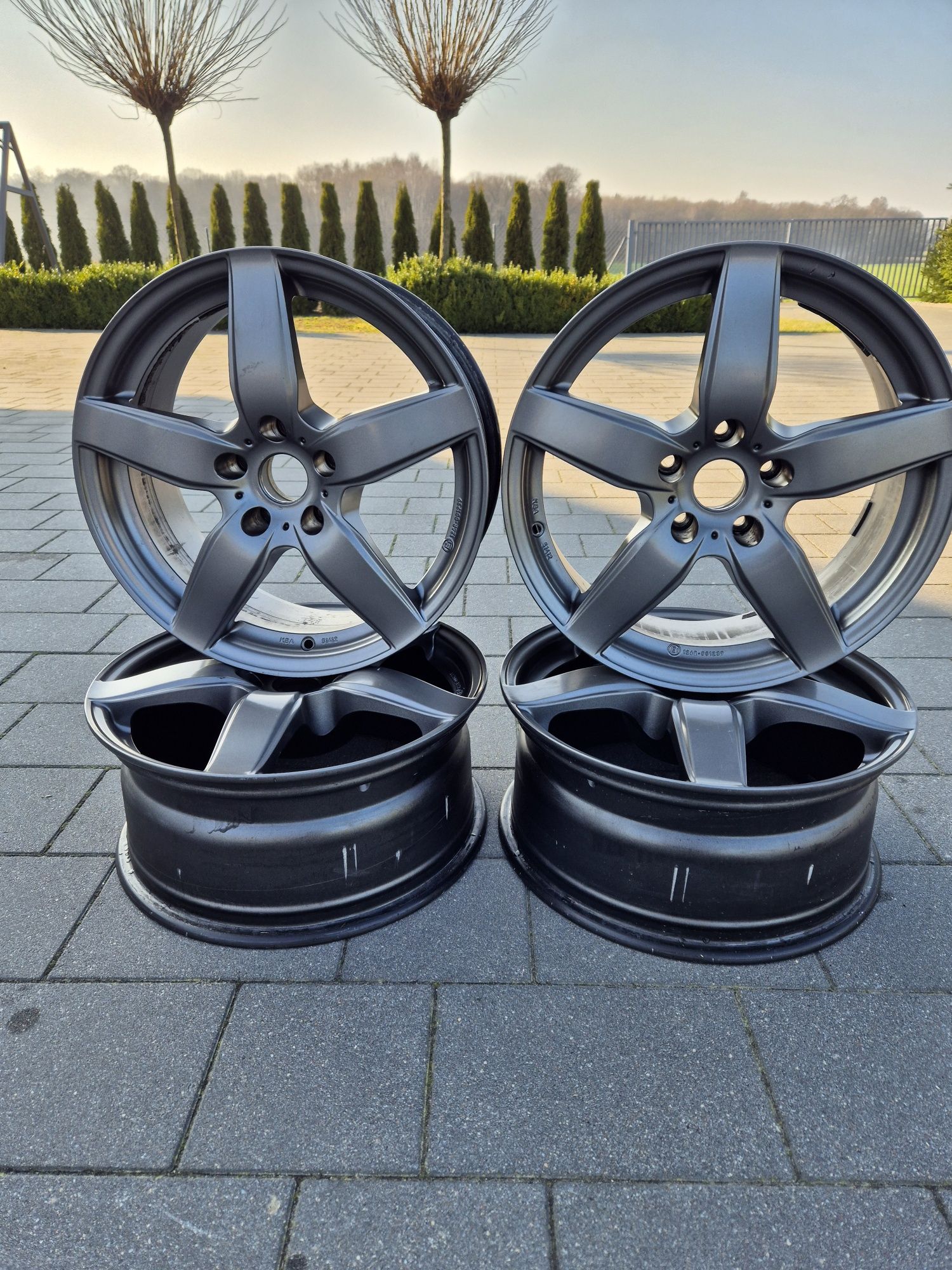 Felgi aluminiowe Dezent 17 cali 5x112 , dekielki  BMW