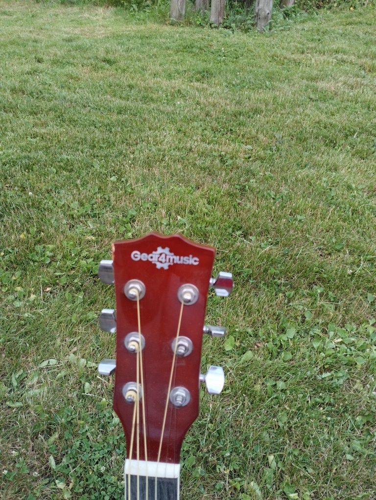 Gitara elektro akustyczna Gear4music dreadnought