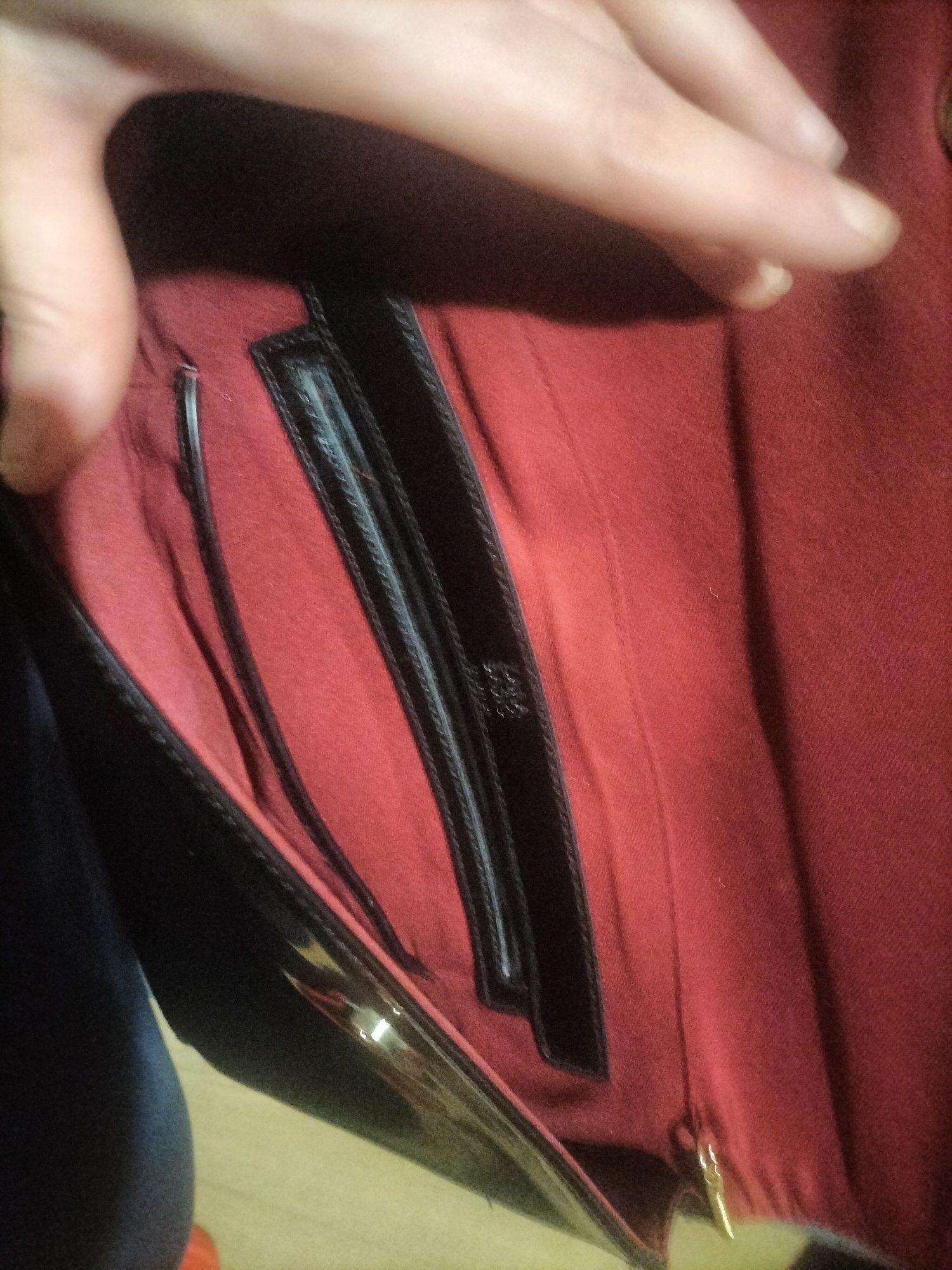 Zara Basic lakierowana torebka wizytowa duża
