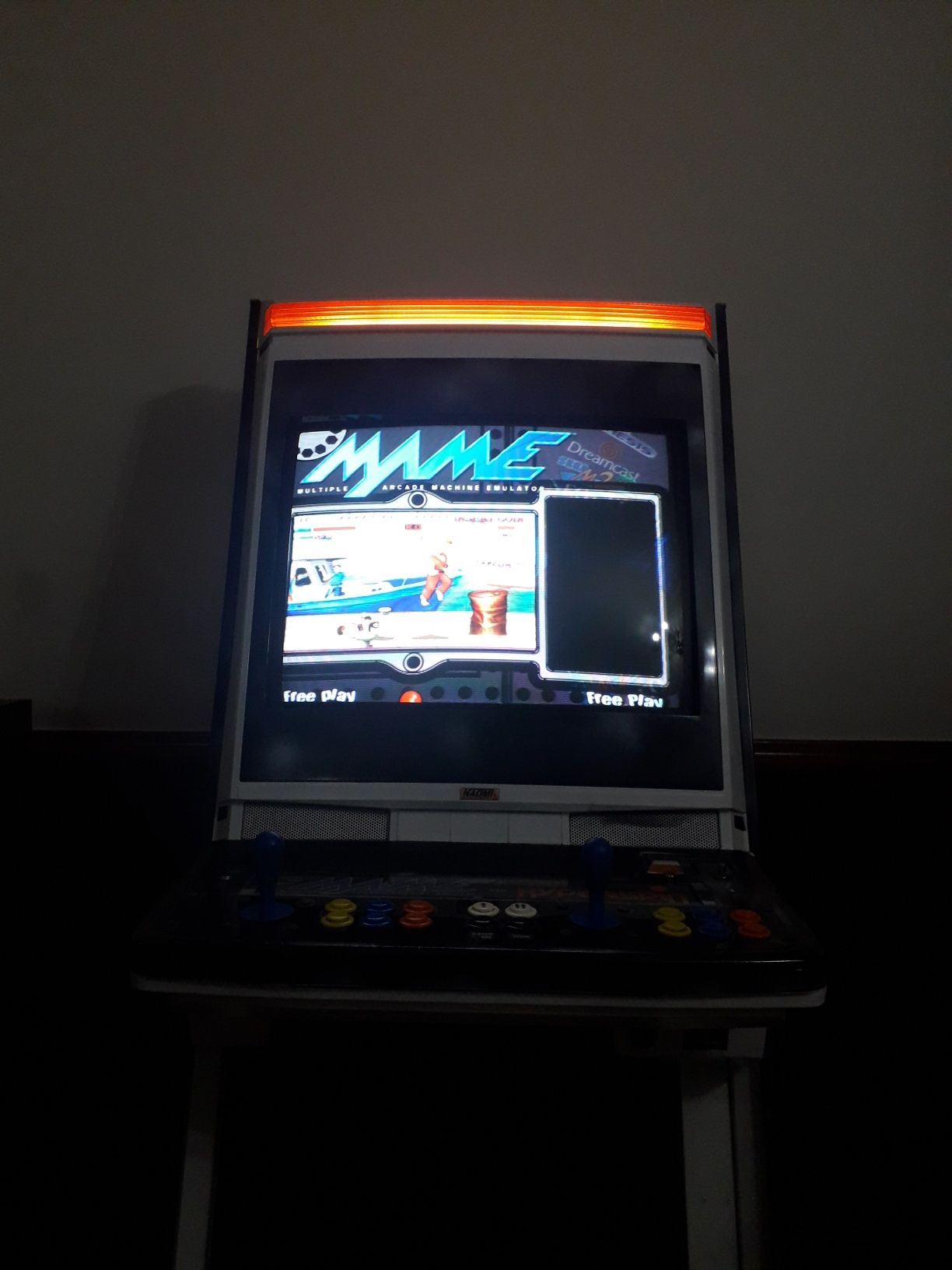 Máquina multijogos com mais de 1500 jogos mame arcade