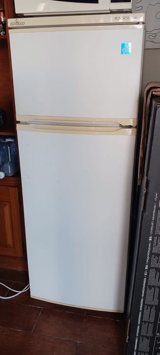 Frigorífico da marca Jolen