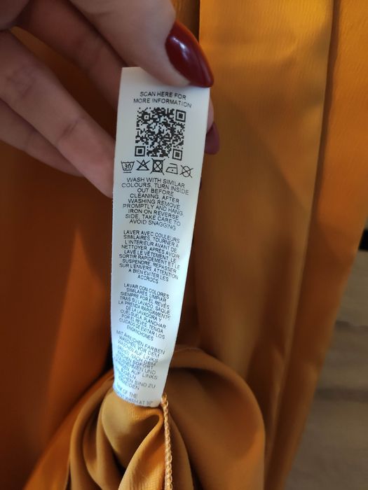 Piękna musztardowa pomarańczowa sukienka suknia na wesele studniówkę