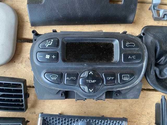 Peças Peugeot 307, quadrante, rádio, módulo AC etc…|USADO
