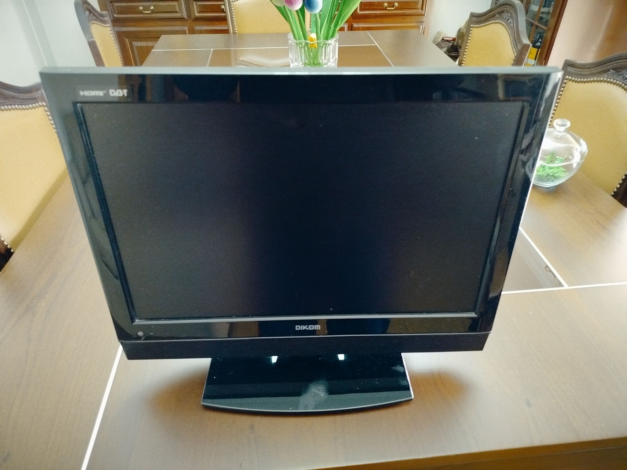 Televisor Monitor PC Dikom com ecrã na diagonal de 48 cm
