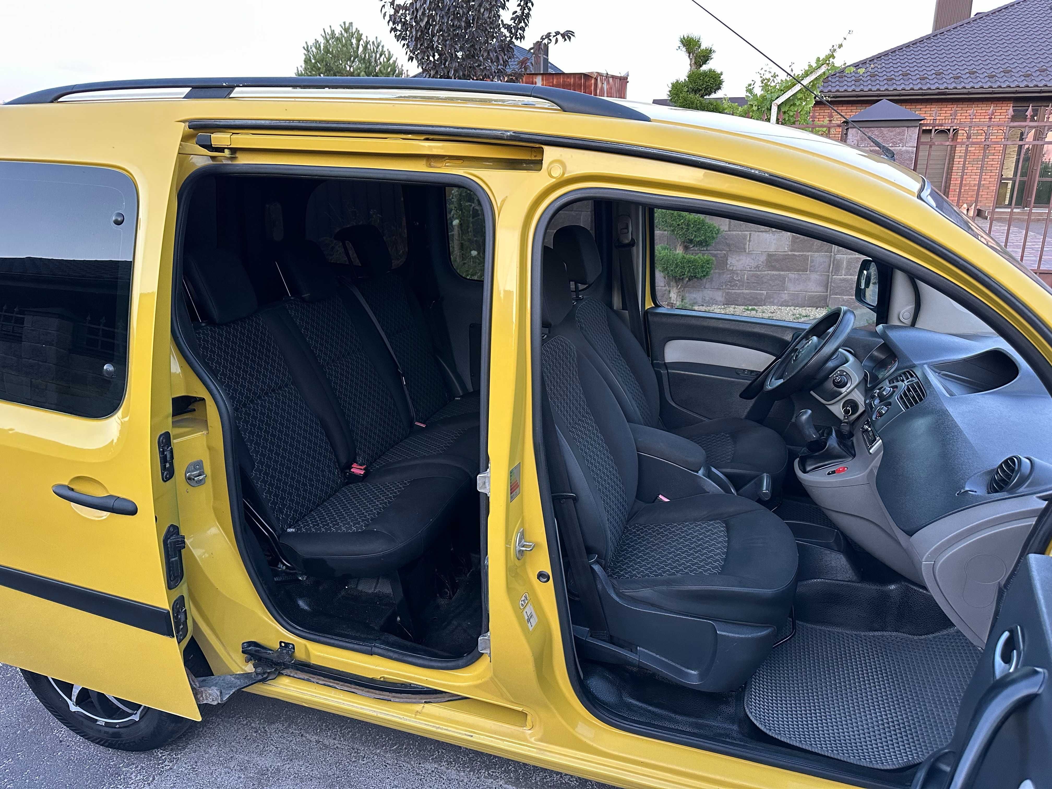 Renault Kangoo 2009 Оригінальний пасажир