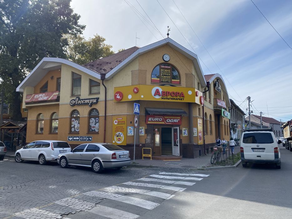 Оренда у ТЦ M-PLAZA