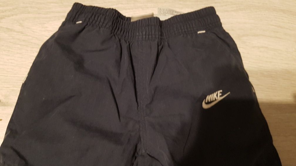 Nike spodnie dla chłopca roz. 80/86