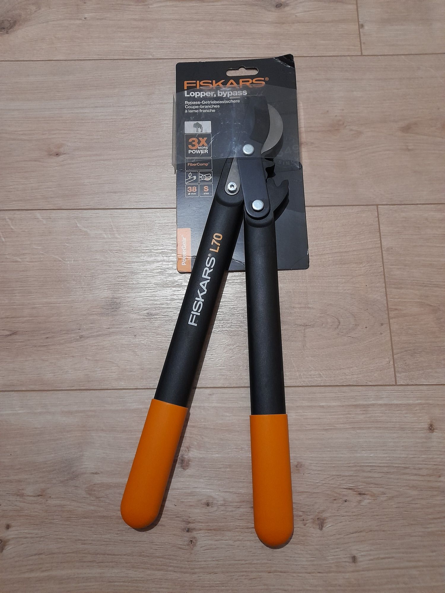 Sekator Fiskars L70