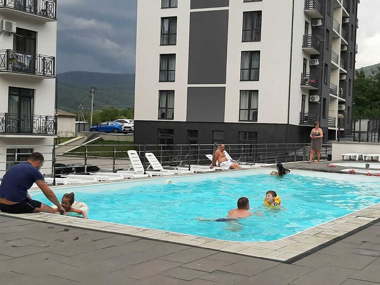 Квартира з кухнею у с. Поляна, Сонячне Закарпаття, ЖК Аrena