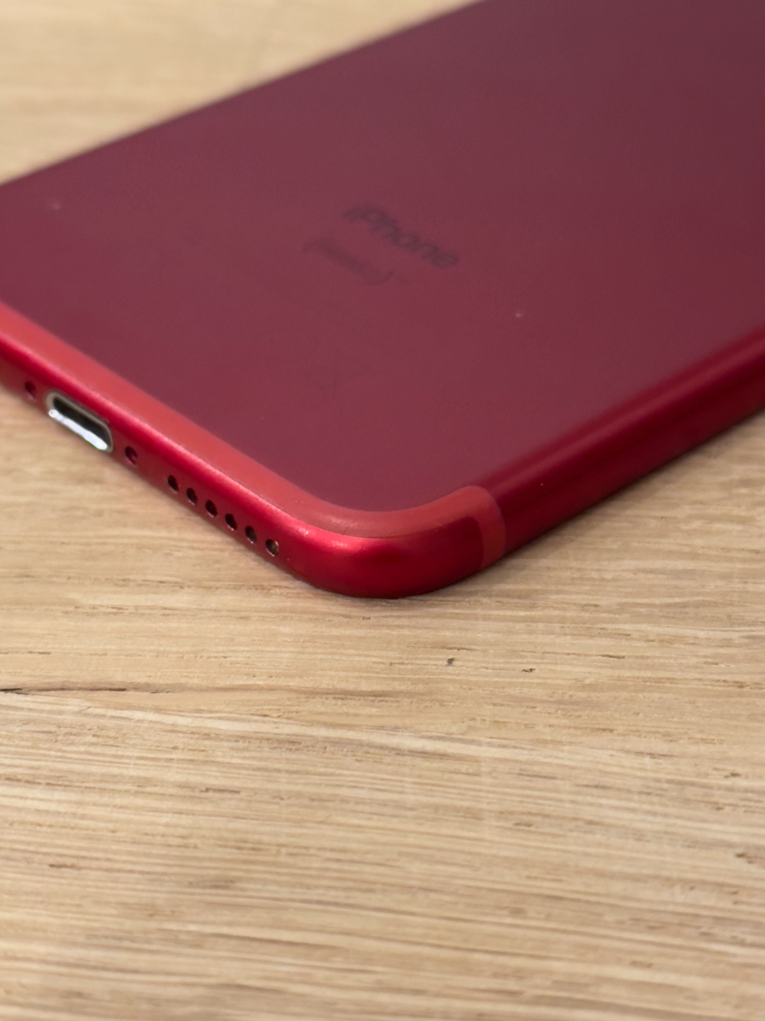 iPhone 7 Product RED korpus