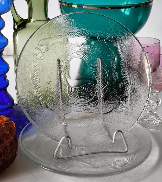 Talerze deserowe ryby 2  sztuki piękne stare szkło