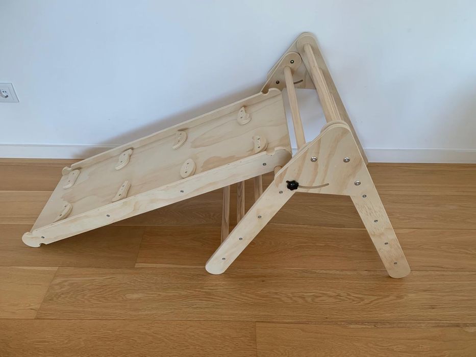 Triângulo de Pikler montessori novo