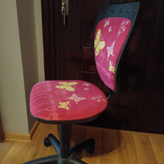 Krzesło obrotowe dziecięce pod burko
