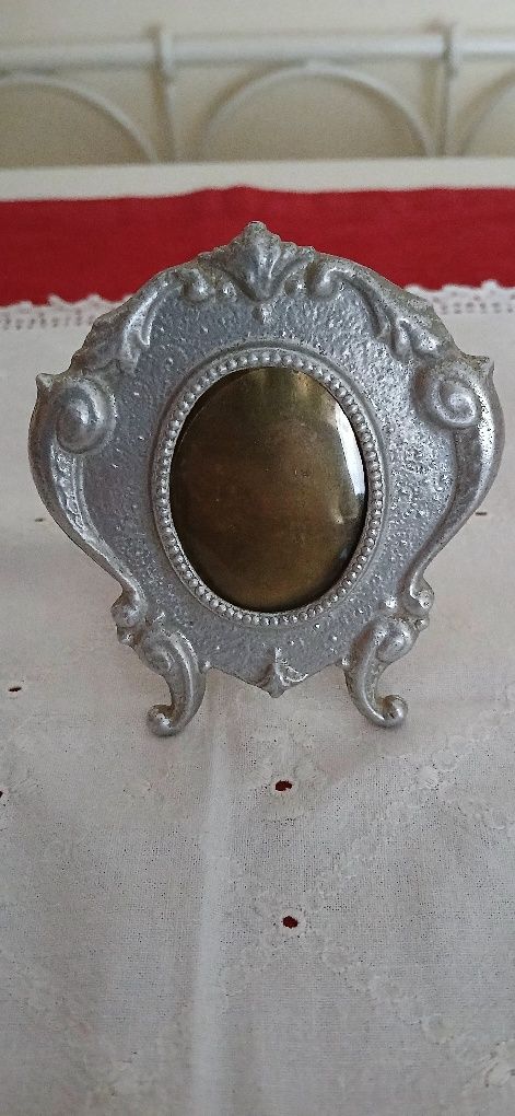 Moldura vintage, usada