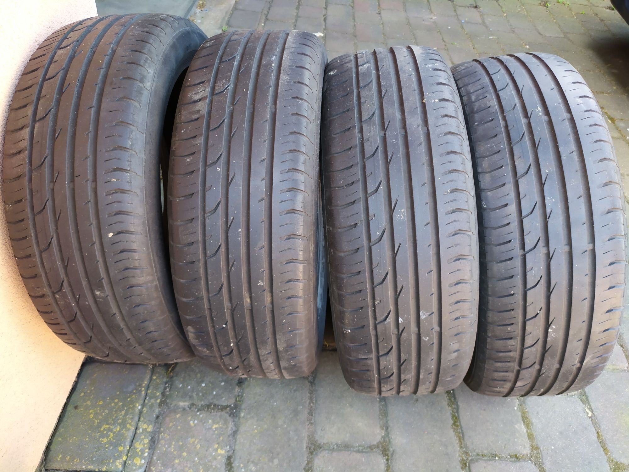 Opony Continental 215/55R18