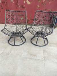 Cadeiras giratórias de jardim