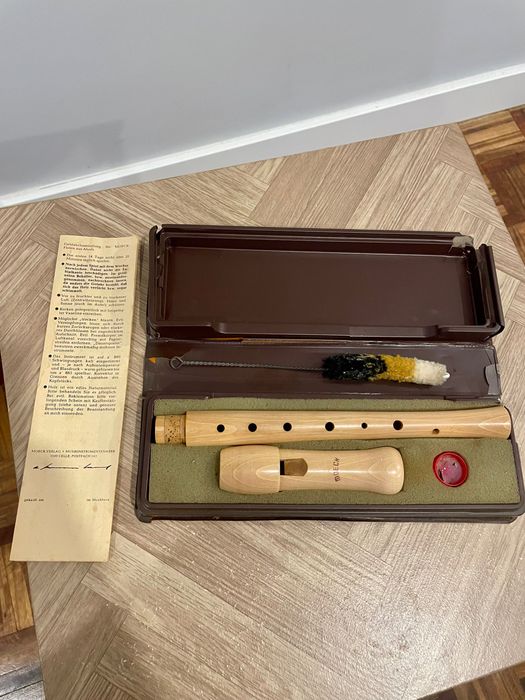 Flauta antiga de madeira Moeck