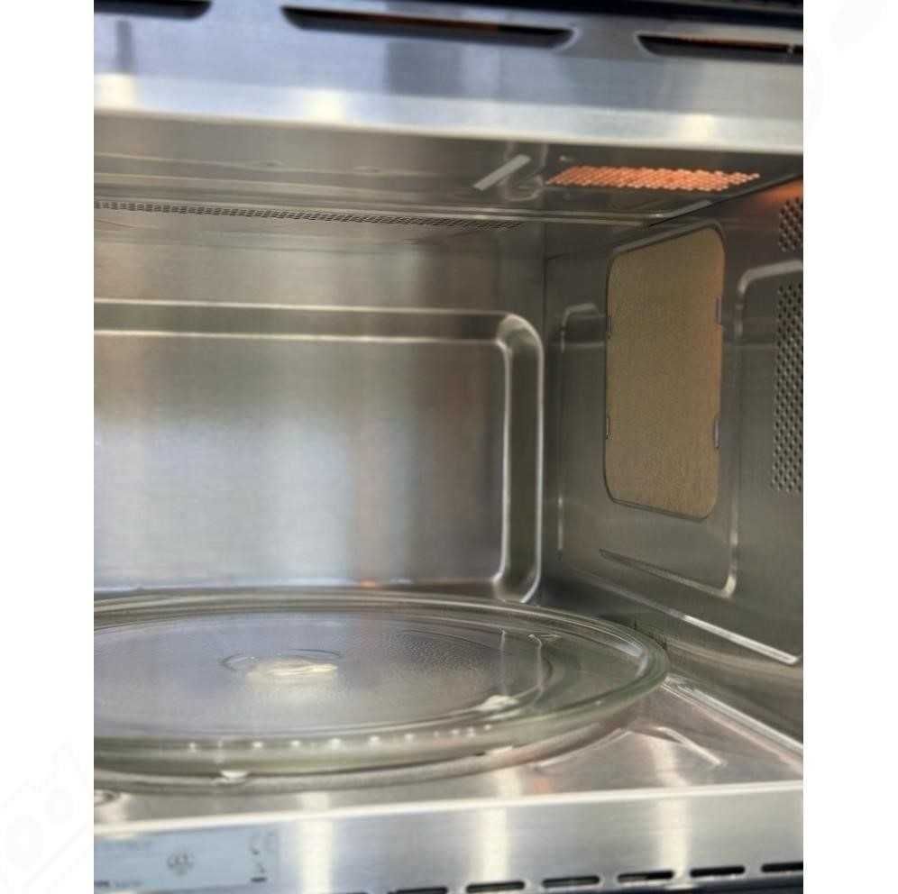 Вбудована мікрохвильовка Miele M 8260-2 піч