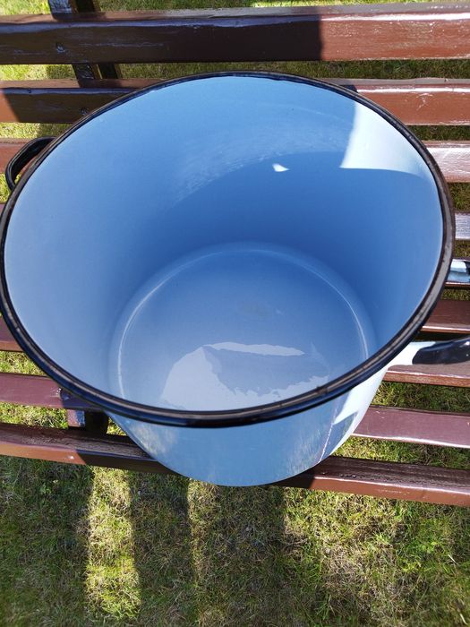 Sprzedam nowy duży garnek