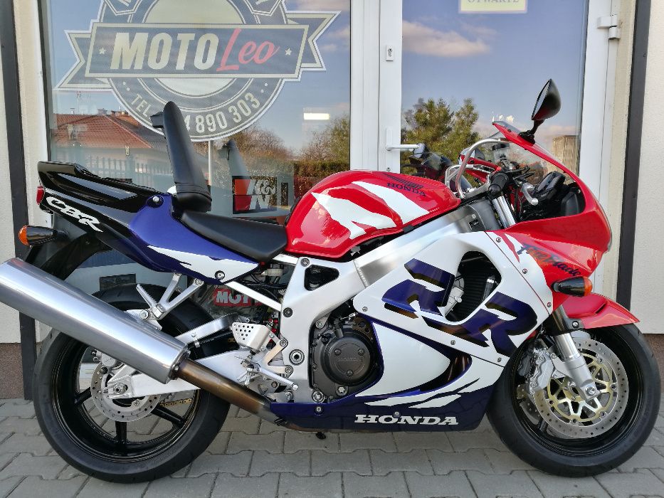 Honda CBR 900 SC33   Tylko 007600 km !  Stan KOLEKCJONERSKI !   NOWA !