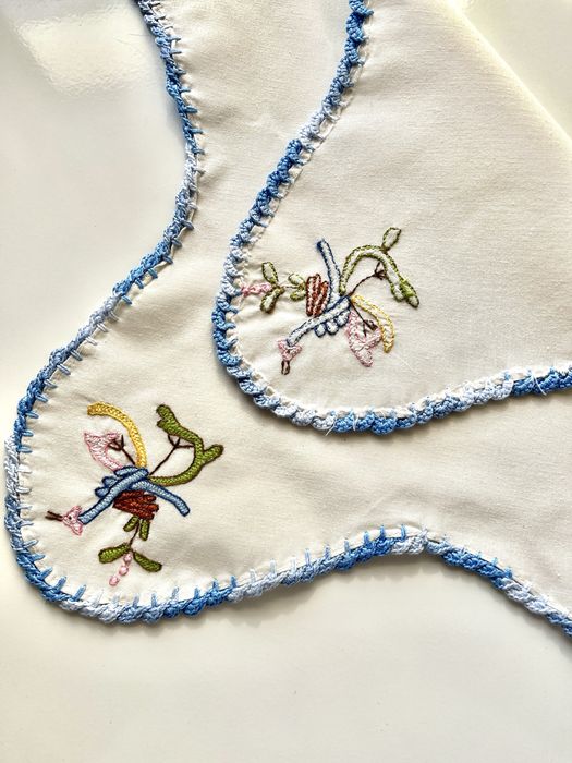 Pano bordado para cesto do pão